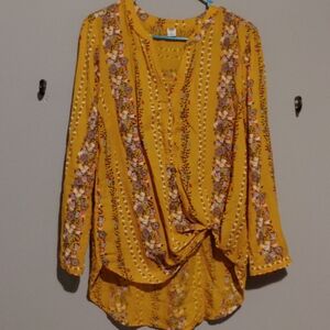 Old Navy, gold with flower pattern top